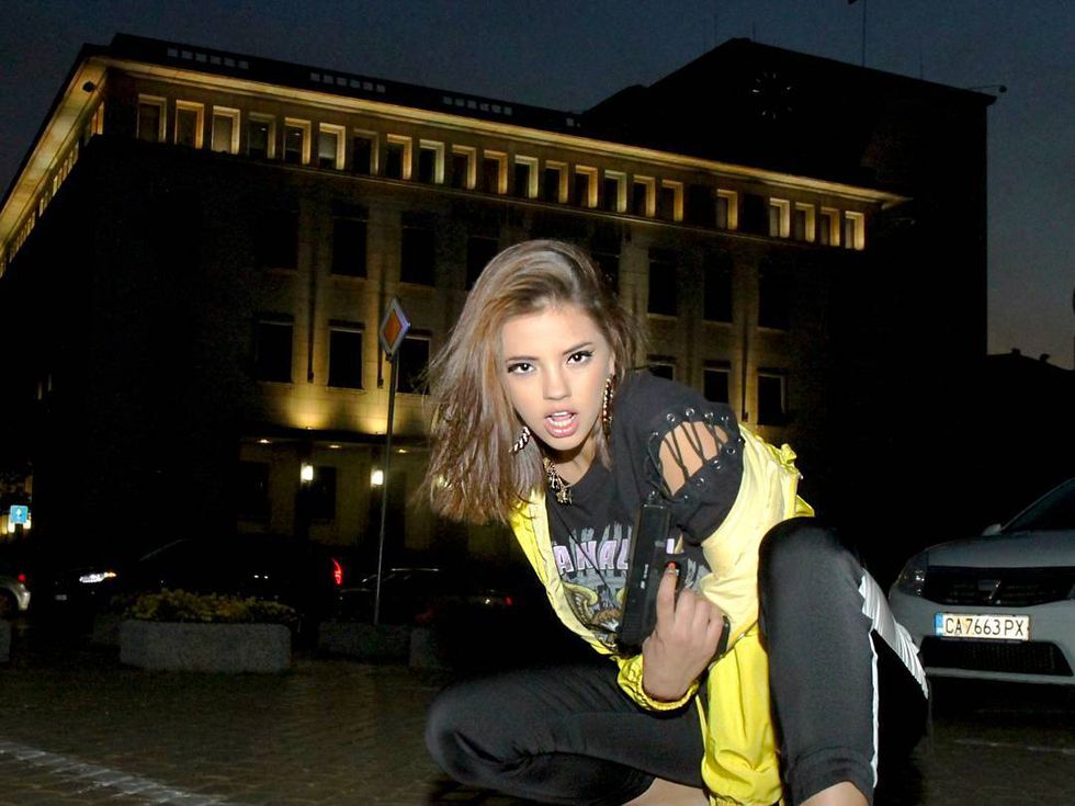Дара със скандални снимки в Instagram