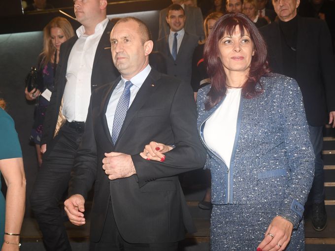 Запознайте се с новата първа дама - Десислава Генчева