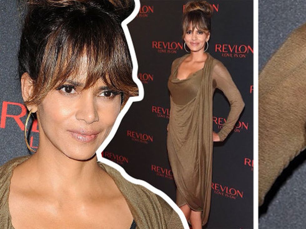 Хали Бери се появи с петна от пот