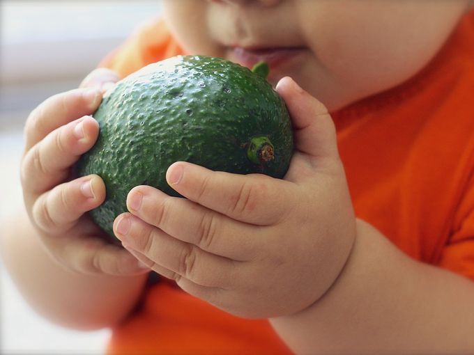 Топ 9 на най-полезните първи храни за бебето