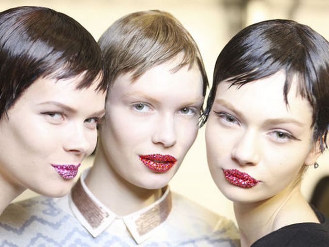 Жената на Dior - романтика, цветя и сочни устни