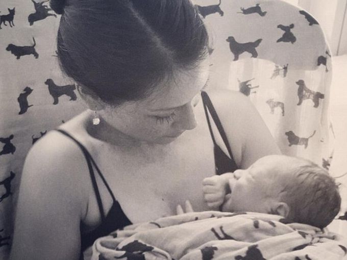 Луси Лиу показа сина си