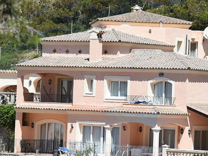 Влезте в новия палат на Анджелина и Брад