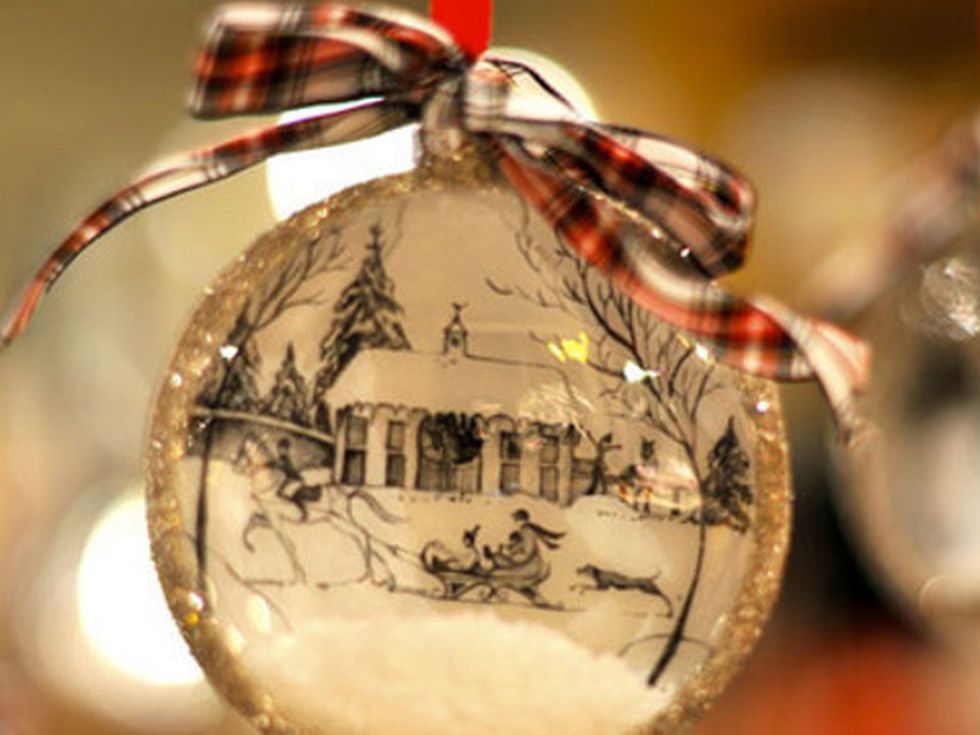 Странни коледни и новогодишни традиции от цял свят