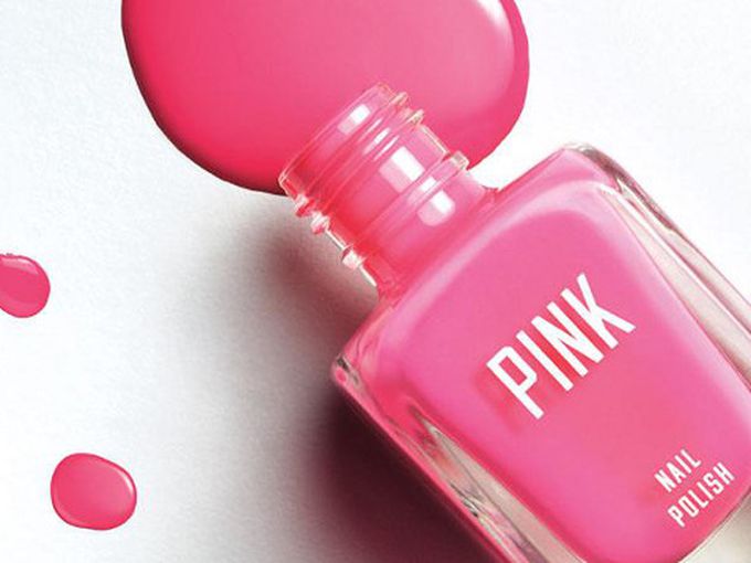 Колекция лакове и гримове Pink