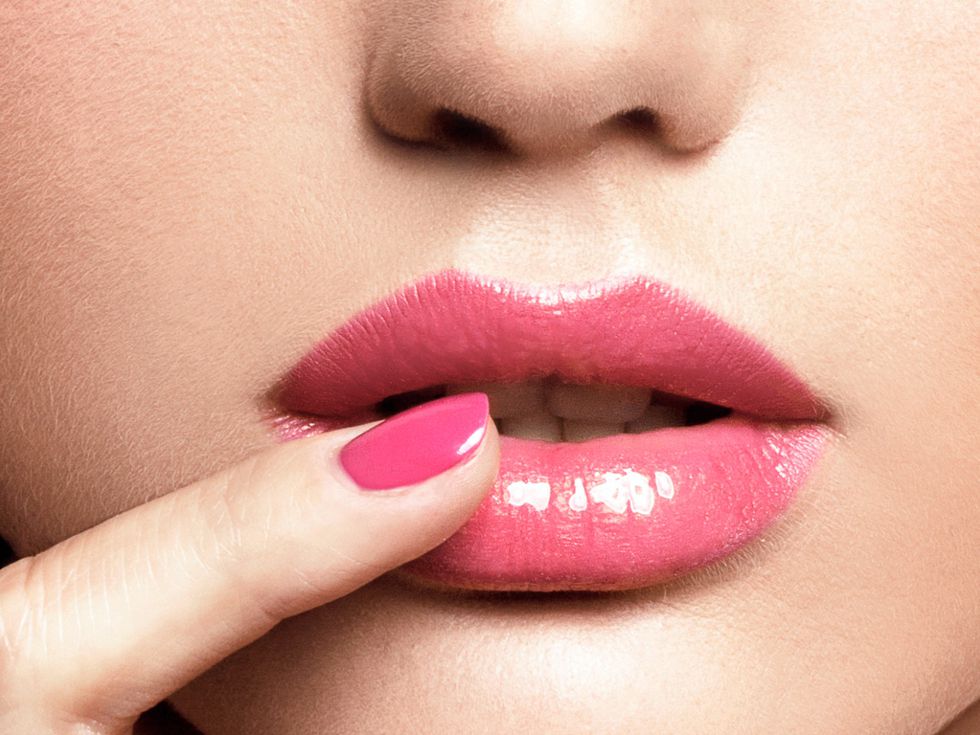 Пищни устни без инжекции