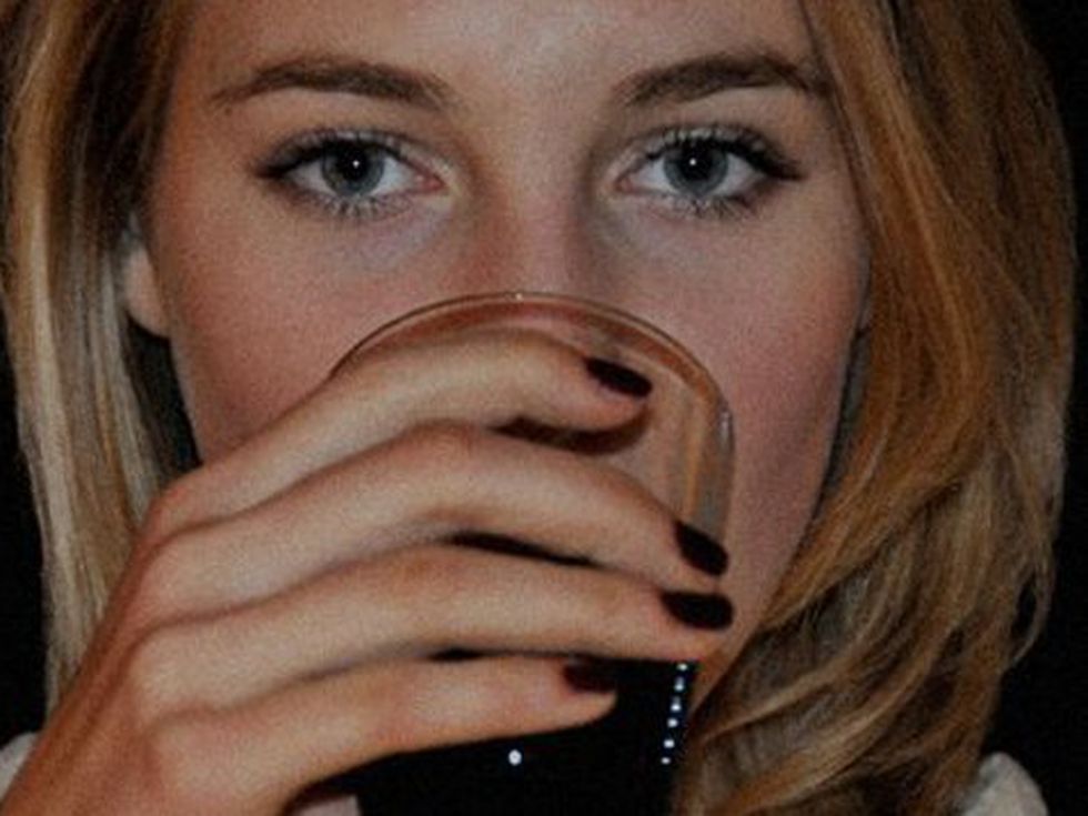 Черна, газирана, сладка и опасна напитка.Що е то?