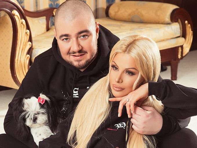 Гущеров коленичил с годежен пръстен пред Светлана