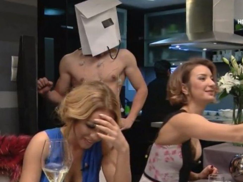 Гол мъж светна като лампа на вечерята на Кулагин