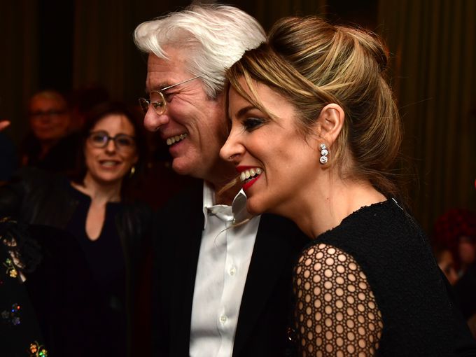 Ричард Гиър и два пъти по-младата му съпруга чакат бебе