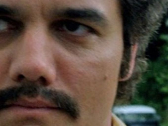 Да обичаш Пабло Ескобар: За изнасилванията и аборта в изоставен двор