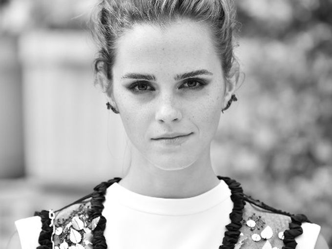 Първи папарашки снимки на Ема Уотсън и новия й любим