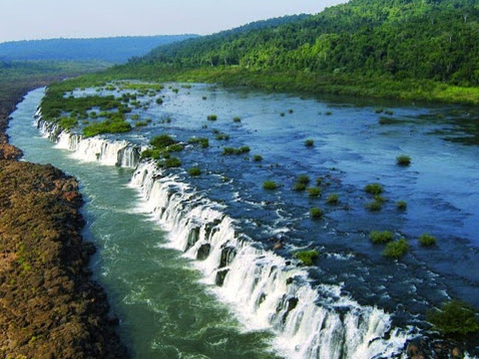 Мокона - най-странният водопад