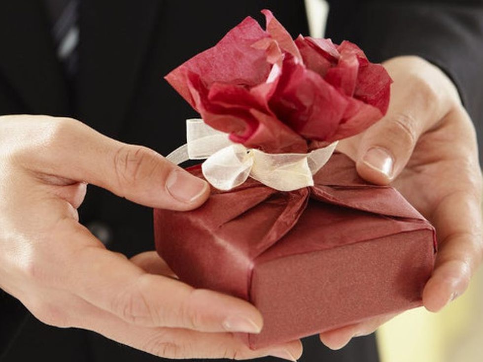 Най-ужасните коледни подаръци за него