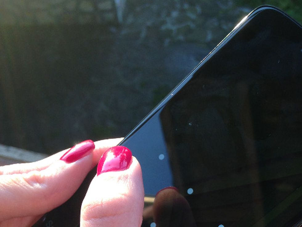 Далеч от контакта с Moto X Play