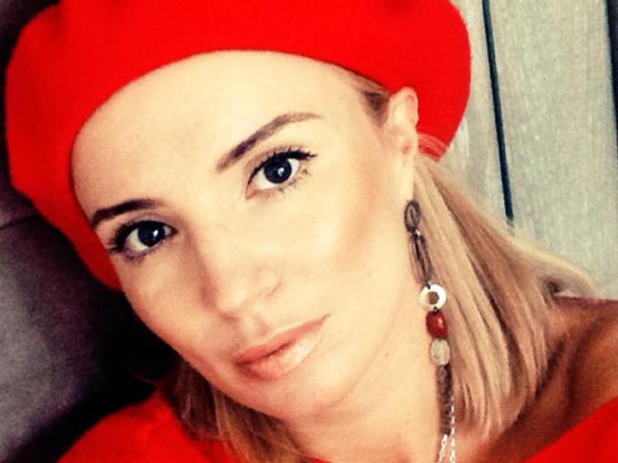 Ирина Тенчева напомпа устни