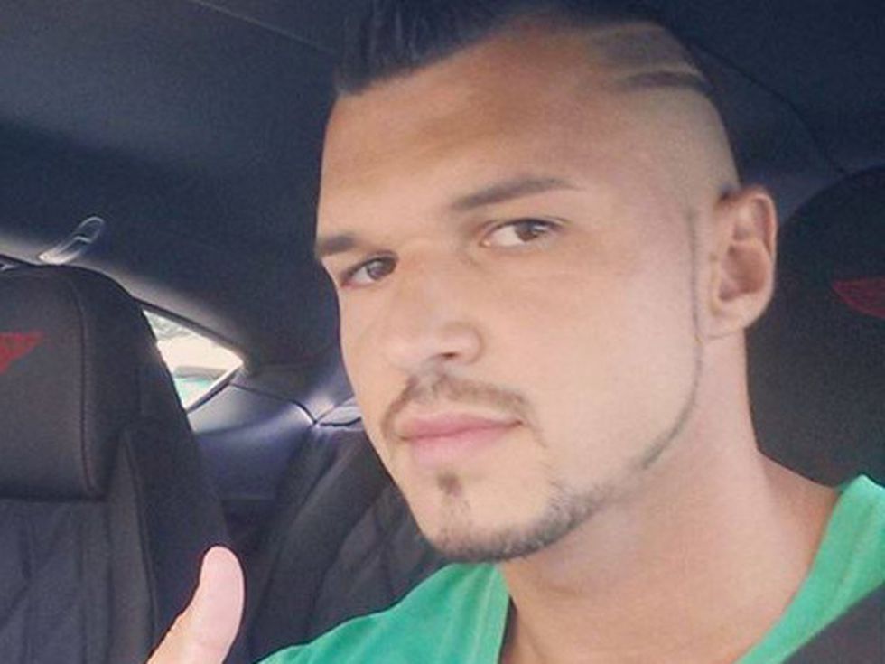 Валери Божинов спаси мъж от задушаване!