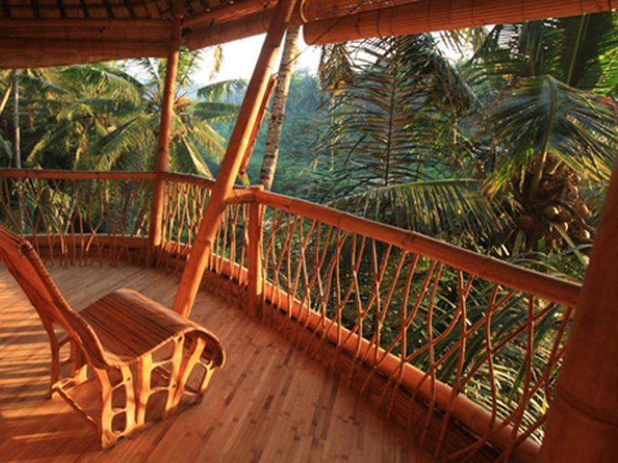 Елора и бамбуковите къщи