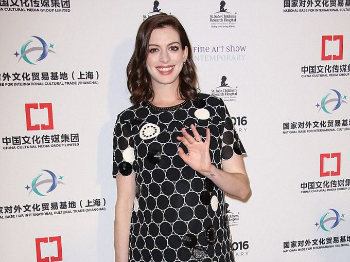 Ан Хатауей роди момченце