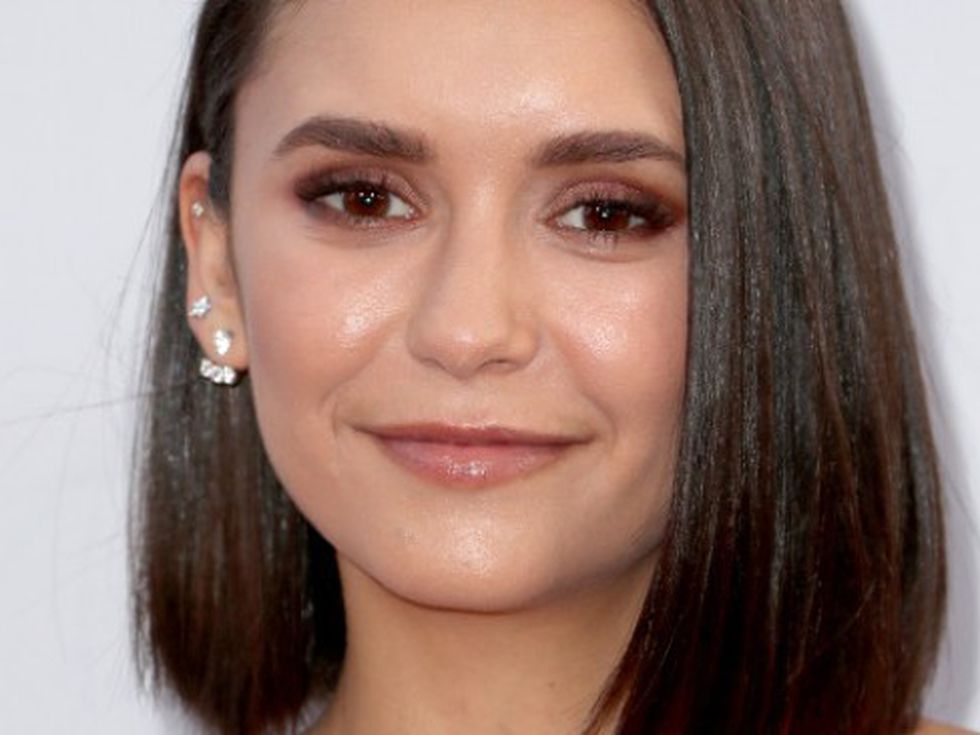 Нина Добрев релаксира по женски в Индонезия (Снимки)