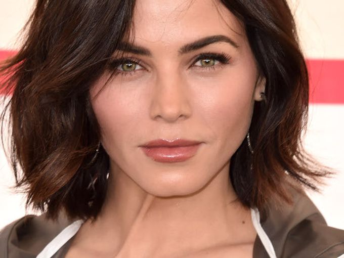 Джена Дюън свали халката