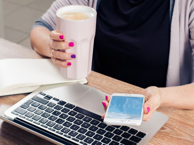 Дами, внимавайте: Телефонът ви сбръчква!