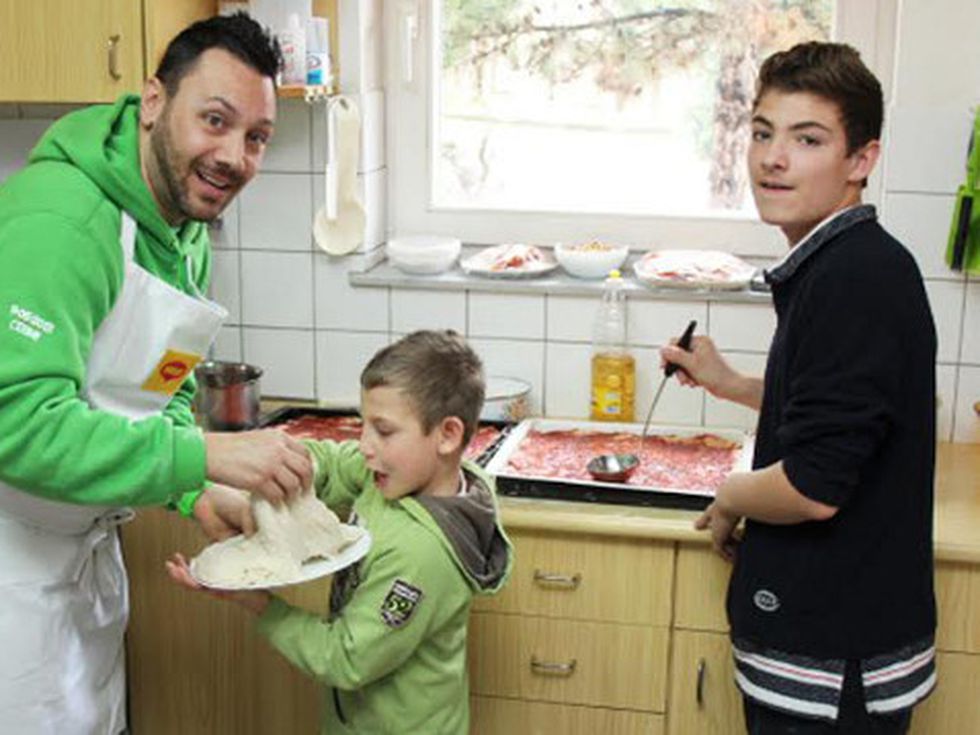 Деца и родни звезди заедно на Месни заговезни