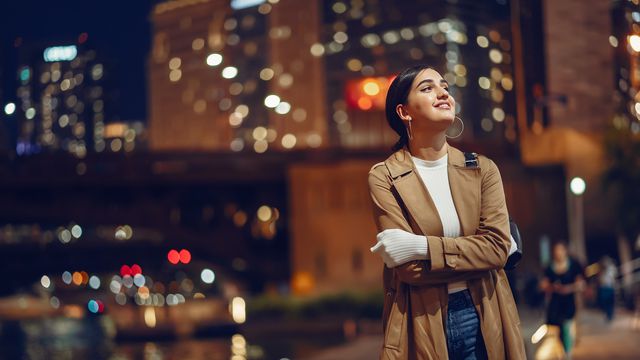 Жена, вечер