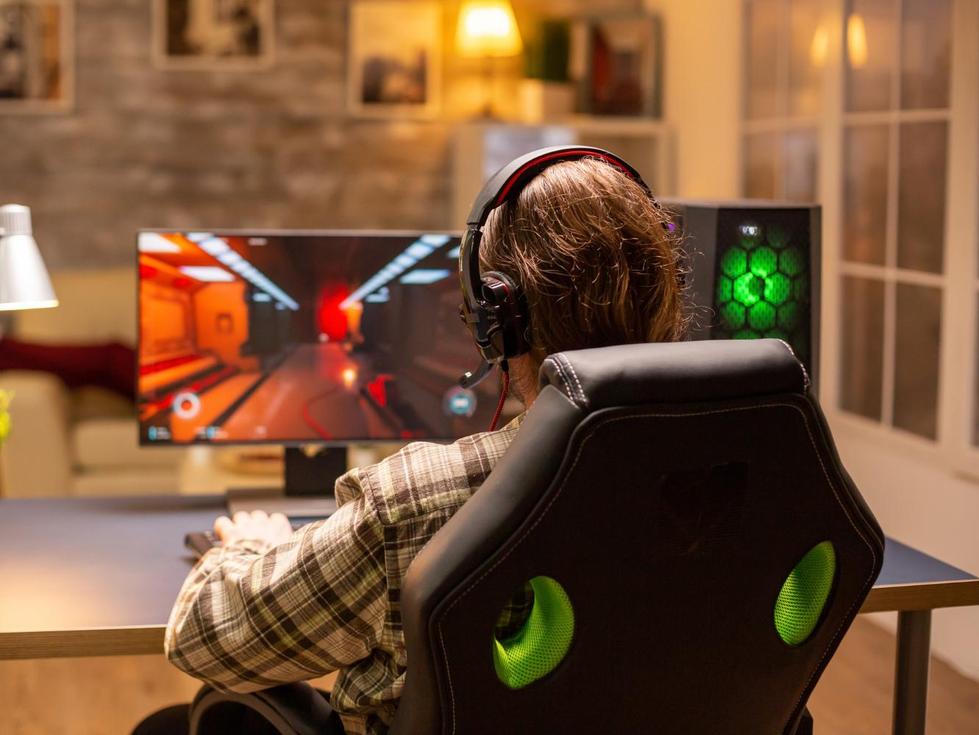 Трагедия в стрийминг средите: Създателят на играта Stick Run Мануел Ото загина по време на живо предаване