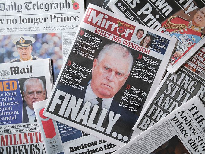 Ексклузивно: Крал Чарлз III изпрати брат си Андрю да живее във ферма