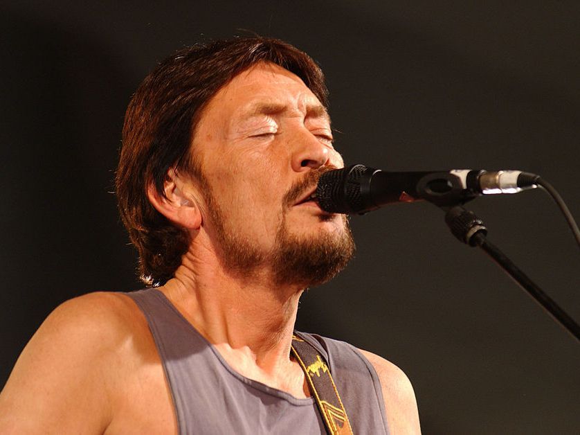 Почина легендарният певец Крис Риа