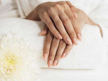 Паричен маникюр за февруари 2026: 12 варианта за всеки зодиакален знак