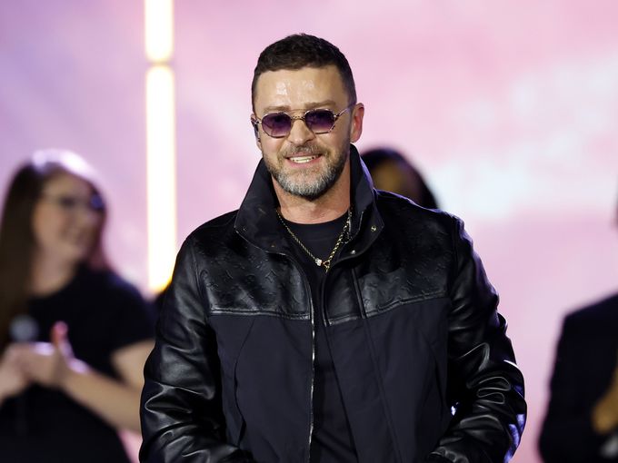 Закачки с полицаите и нощ зад решетките: излезе първо видео от ареста на Джъстин Тимбърлейк