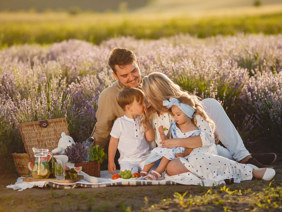 Нумерологична прогноза за май 2026: Месец на семейни традиции, мъдрост и вътрешно израстване