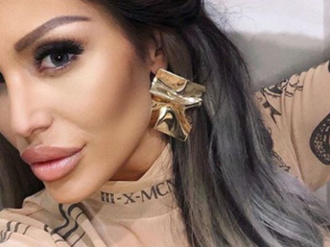 Мъжът на Джулиана Гани помагал като хирург при раждането