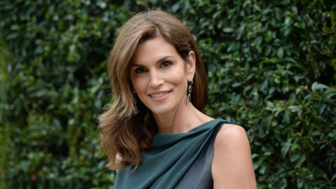 Когато се появи на публично събитие с дъщеря си Кая