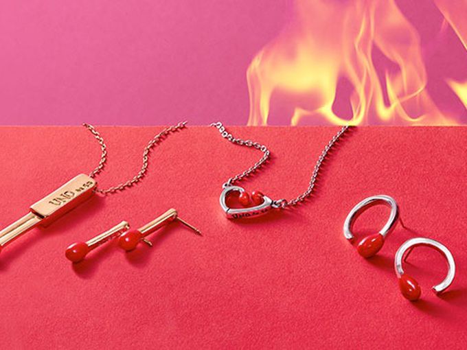 UNOde50: бижута с възпламеняваща страст с форма на клечка кибрит