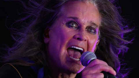 Сестрите на Ози Озбърн Джийн Пауъл 85 г и Джилиън