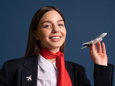 Стюардеса разкри какво  задължително трябва да вземете със себе си в самолета