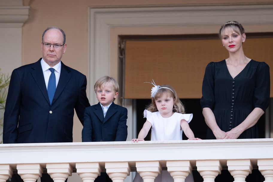 Принцеса Шарлийн и принц Албер с децата им