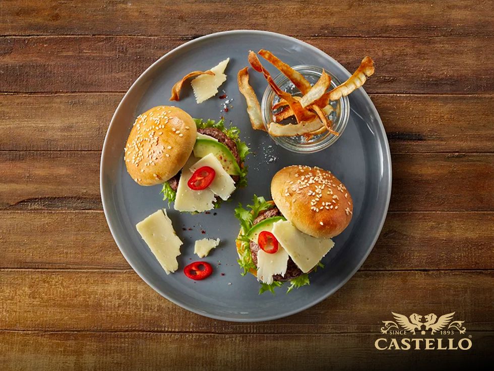 Мини бургери с Хаварти Castello® Creamy