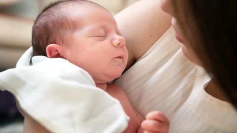 Още с първото поемане на въздух дишането на новороденото човече