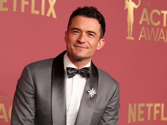 Орландо Блум забрави Кейти Пери: актьорът в обятията на моделка с 21 години по-млада от него