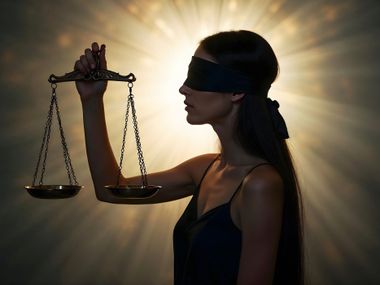 Месечен хороскоп за зодия Везни за април 2026 г.