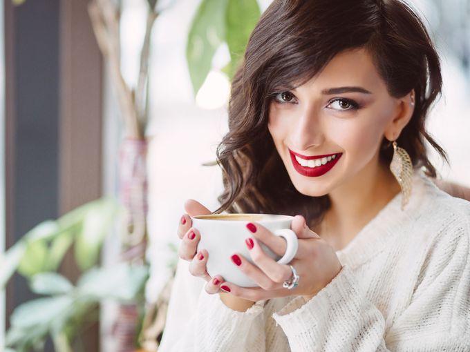 Хороскоп за 25 март: Телци, доверете се на интуицията си. Стрелци, бъдете внимателни с разходите