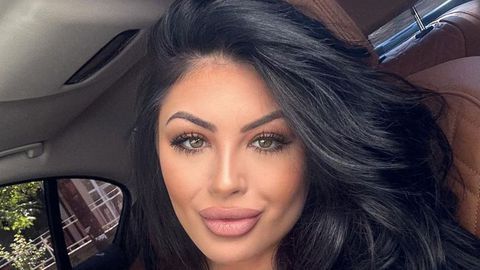 Мис България Венцислава Тафкова се похвали с гривна за 8000