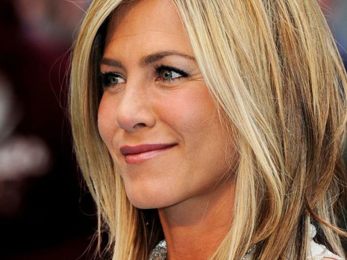 Аууу, това ли е новото гадже на Дженифър Анистън?