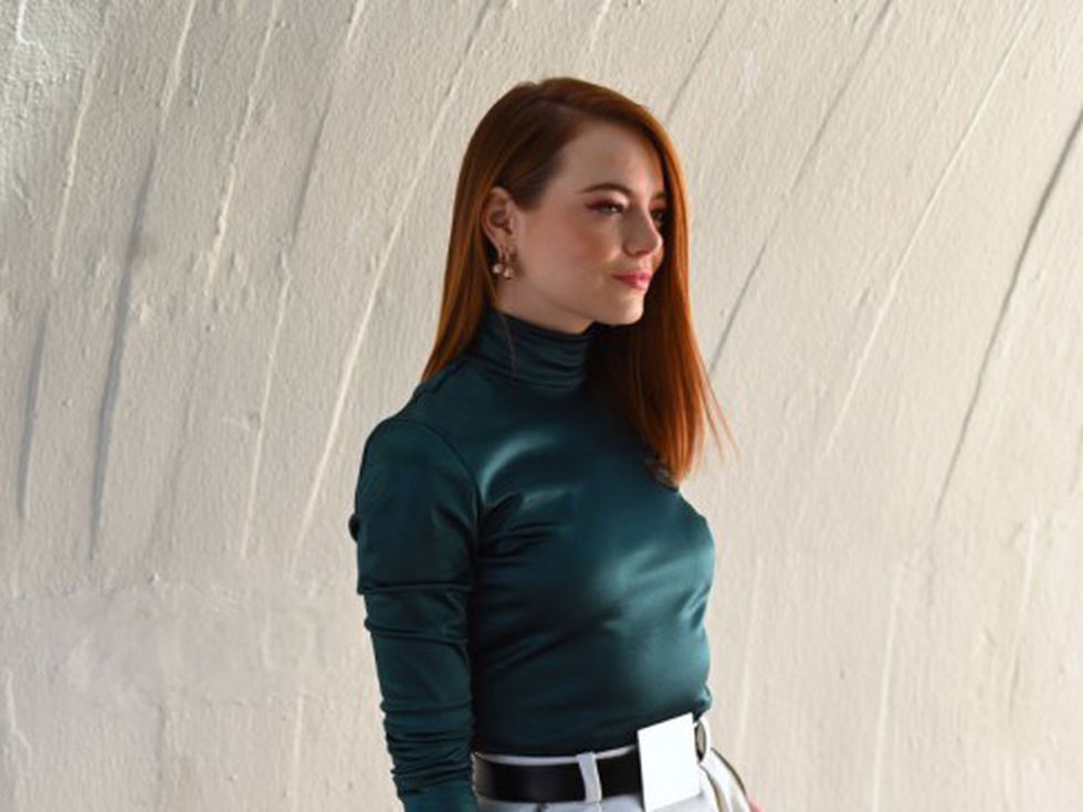 Ема Стоун гушна първото си дете