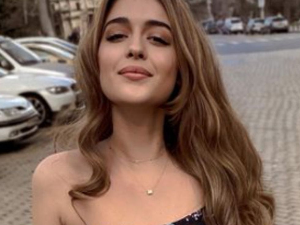 Дъщерята на Гала се съблече заради тези четирима мъже (снимка)