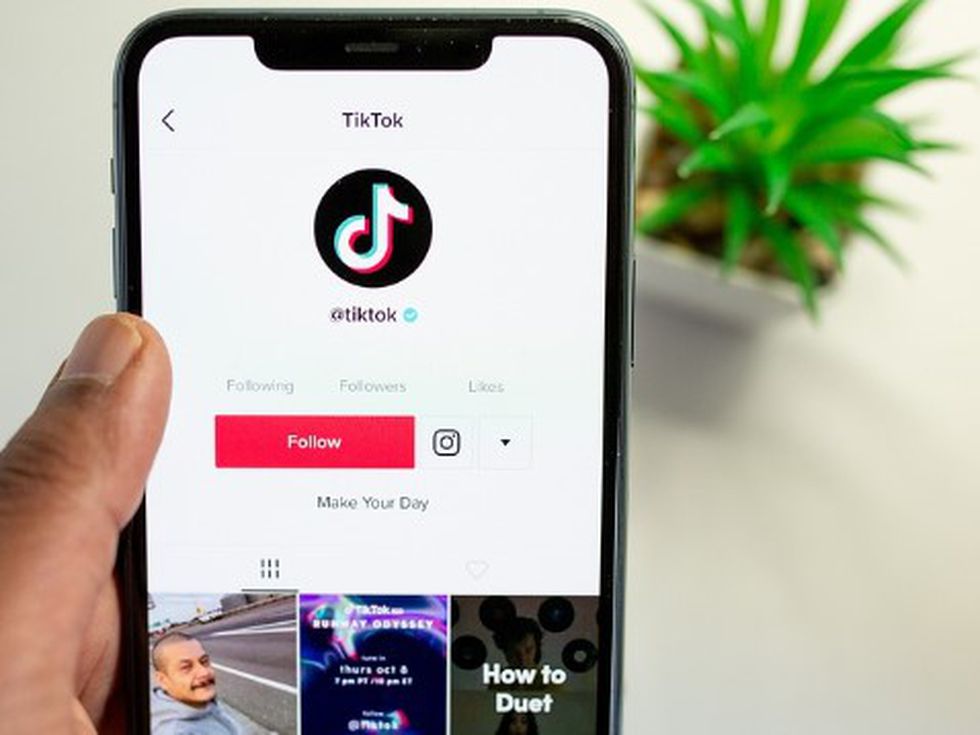 Жена от Велико Търново се опита да се самоубие на живо в TikTok, варненка я спаси